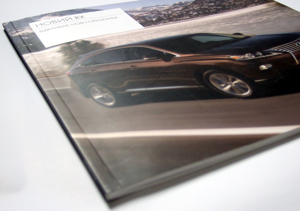 Печать каталогов «Lexus. Новий RX». Полиграфия типографии Макрос, изготовление каталогов, спецификация 964975-7